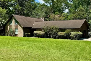 180 Laurie Ln, Silsbee, TX 77656 - Photo 2