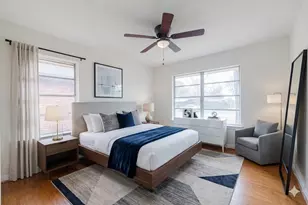 723 E Spreading Oak Dr, Houston, TX 77076 - Photo 10
