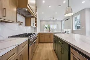 2404 Quenby St, Houston, TX 77005 - Photo 16