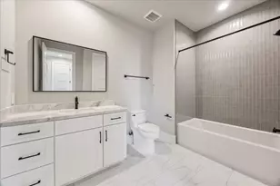 2404 Quenby St, Houston, TX 77005 - Photo 32