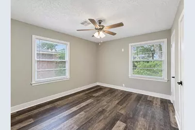 1218 Kirsten Street, La Marque, TX 77568 - Photo 6