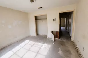 5118 Lawn Arbor Dr, Houston, TX 77066 - Photo 12