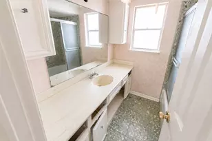 5118 Lawn Arbor Dr, Houston, TX 77066 - Photo 14