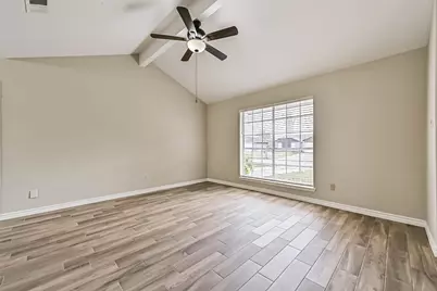 2512 Ironclad Drive, League City, TX 77573 - Photo 4