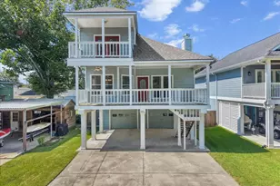 526 Pine Rd, Clear Lake Shores, TX 77565 - Photo 1