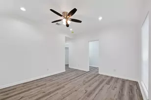 7725 Hoffman St, Houston, TX 77016 - Photo 32