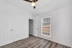 7725 Hoffman St, Houston, TX 77016 - Photo 8