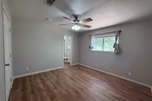 1255 S Gustan St, Sour Lake, TX 77659 - Photo 12