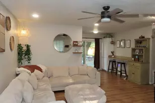 1255 S Gustan St, Sour Lake, TX 77659 - Photo 4