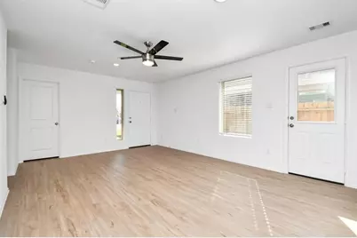 4151 Brazos Brook Trail, Baytown, TX 77521 - Photo 4