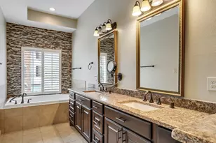 918 Knox St, Houston, TX 77007 - Photo 18