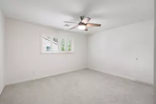 13727 Kingsride Ln, Houston, TX 77079 - Photo 20