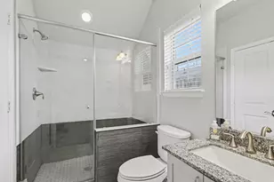 1538 Dian St, Houston, TX 77008 - Photo 8