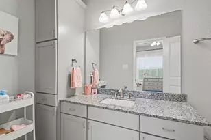 1538 Dian St, Houston, TX 77008 - Photo 32