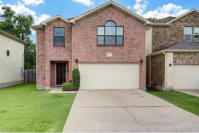 827 E 36th Street, Houston, TX 77022 - Photo 1