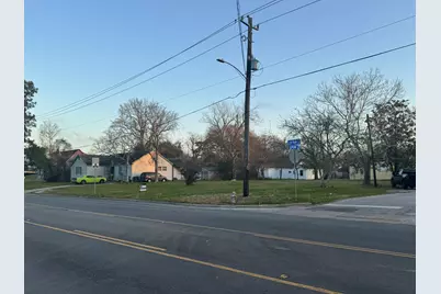 1921 W Main Street, Baytown, TX 77520 - Photo 4