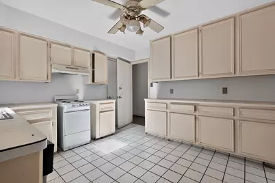 13917 Ambrose Street, Houston, TX 77045 - Photo 10