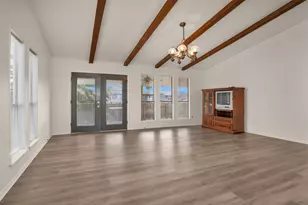 539 Pompano St, Bayou Vista, TX 77563 - Photo 6