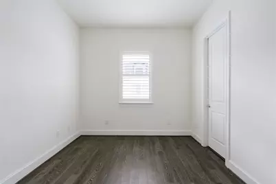2613 Maxroy Street, Houston, TX 77007 - Photo 26