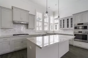 2613 Maxroy St, Houston, TX 77007 - Photo 8
