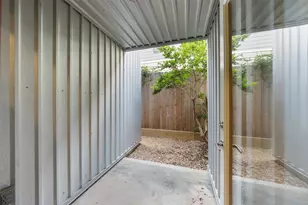 1716 W Dallas St, Houston, TX 77019 - Photo 34
