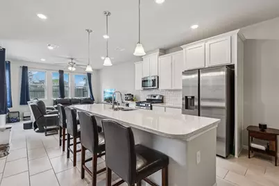 7333 Hinsdale Drive, Pasadena, TX 77505 - Photo 2