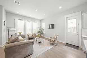 4466 W Tidwell Rd, Houston, TX 77091 - Photo 6