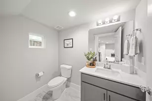 4466 W Tidwell Rd, Houston, TX 77091 - Photo 16