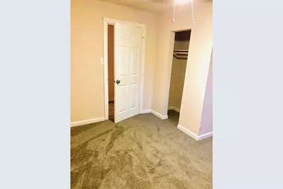 7339 Mountbatten Road, Houston, TX 77033 - Photo 10