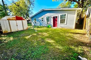 7339 Mountbatten Rd, Houston, TX 77033 - Photo 24