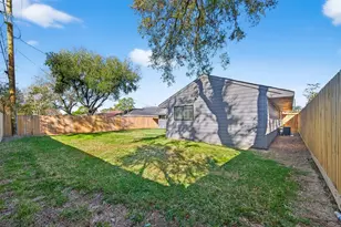 4009 Omeara Dr, Houston, TX 77025 - Photo 40