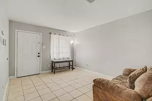 9318 Linda Vista Rd, Houston, TX 77078 - Photo 6