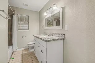 9318 Linda Vista Rd, Houston, TX 77078 - Photo 18