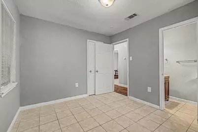 9318 Linda Vista Road, Houston, TX 77078 - Photo 14