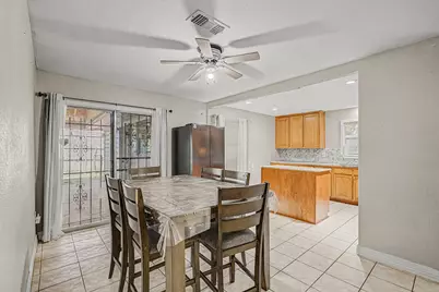 9318 Linda Vista Road, Houston, TX 77078 - Photo 8