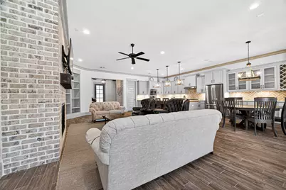 2072 Laurie Darlin Drive, Conroe, TX 77384 - Photo 8