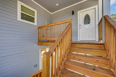 915 Oak Grove Street, La Porte, TX 77571 - Photo 4