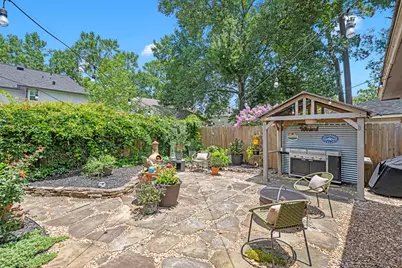 622 S Rivershire Drive, Conroe, TX 77304 - Photo 6