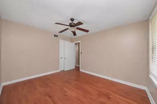 2914 Dragonwick Dr, Houston, TX 77045 - Photo 22