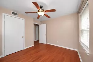 2914 Dragonwick Dr, Houston, TX 77045 - Photo 20