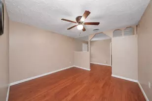 2914 Dragonwick Dr, Houston, TX 77045 - Photo 8