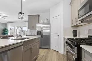 3719 Stars Wy, League City, TX 77573 - Photo 6