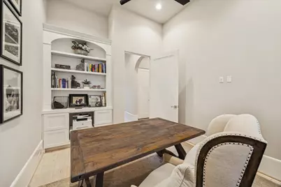 2411 Rosamond Street #A, Houston, TX 77098 - Photo 18