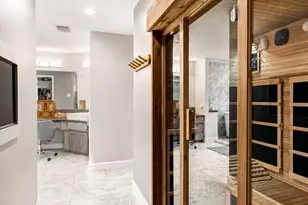 201 Vanderpool Ln, Houston, TX 77024 - Photo 24