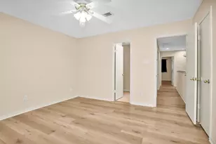 938 Memorial Village Dr, Houston, TX 77024 - Photo 18