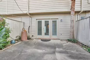 938 Memorial Village Dr, Houston, TX 77024 - Photo 28