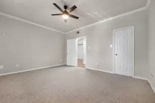 2255 Braeswood Park Dr, Houston, TX 77030 - Photo 16