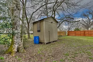 239 N Monroe, La Grange, TX 78945 - Photo 32