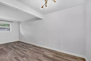 2420 McDuffie St, Houston, TX 77019 - Photo 14