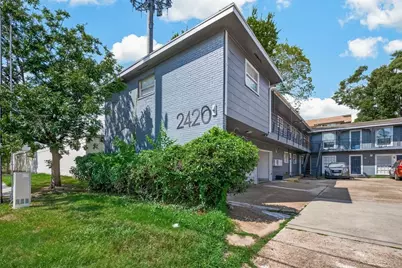 2420 McDuffie Street #9, Houston, TX 77019 - Photo 4